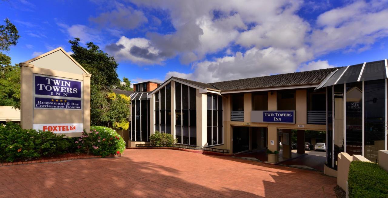 Twin Towers Inn Sidney Exterior foto